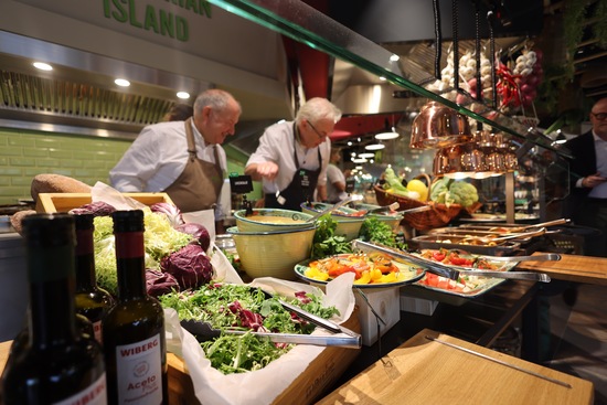 Die neue Verkaufstheke im Zoo-Restaurant
