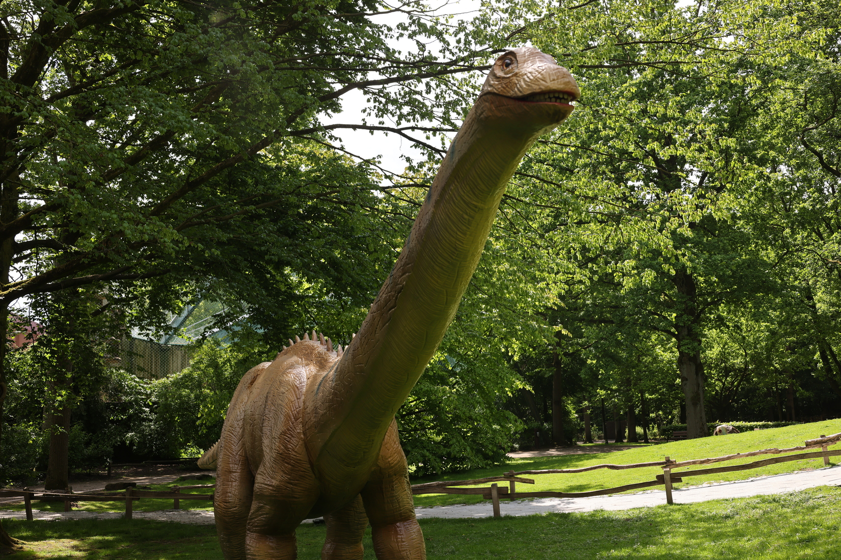 Im Allwetterzoo M&uuml;nster werden die Dinosaurier wieder zum Leben erweckt.